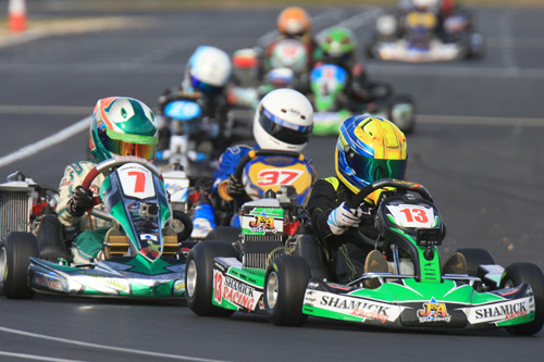 James Wharton (#13) and Bayley Douglas (#37) are two drivers returning to the Mini Max class in 2016